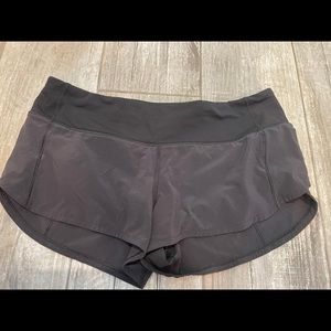 Lululemon size 6 shorts
